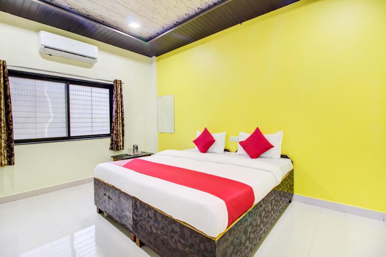 Oyo 48915 Chaitanya Green Park Hotel Vani Exterior foto